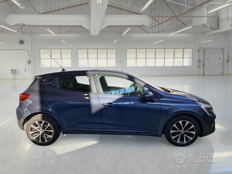 Renault Clio 2022 photo 3