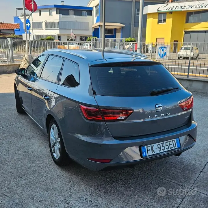 Seat Leon 2017 photo 2