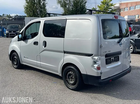 Nissan E-Nv200 2015 photo 2