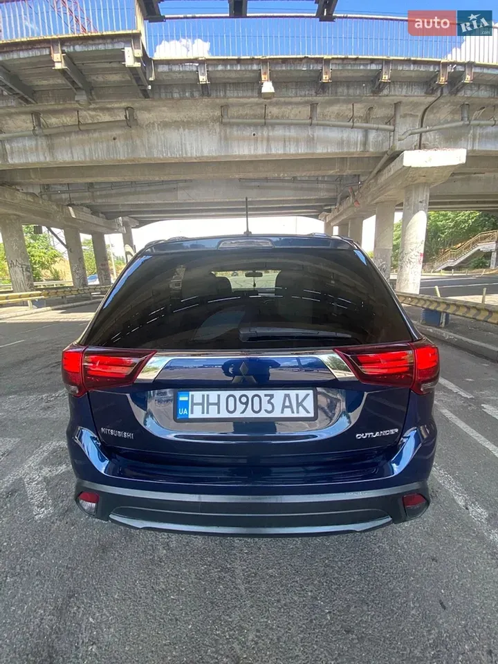 Mitsubishi Outlander 2016 photo 5