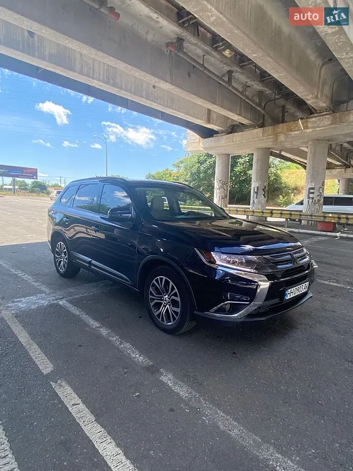 Mitsubishi Outlander 2016 photo 3