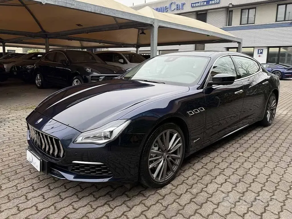 Maserati Quattroporte