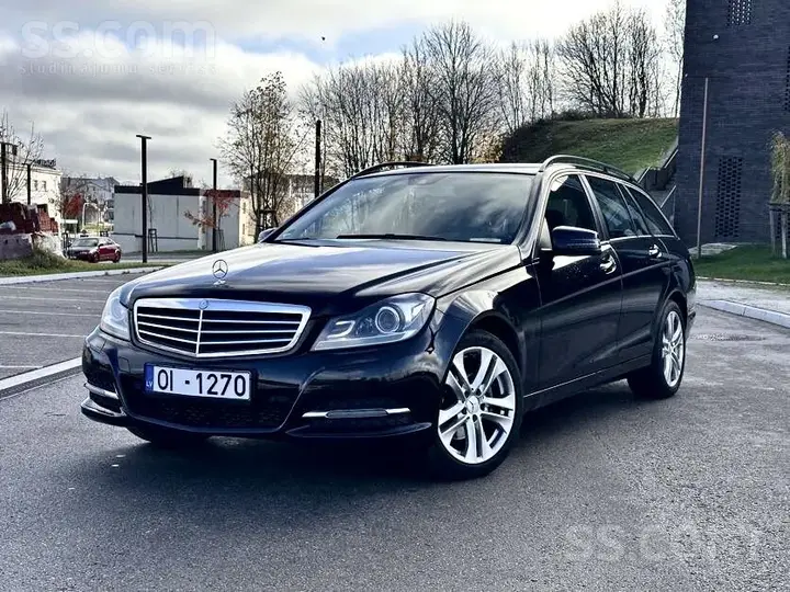 Mercedes-Benz C220