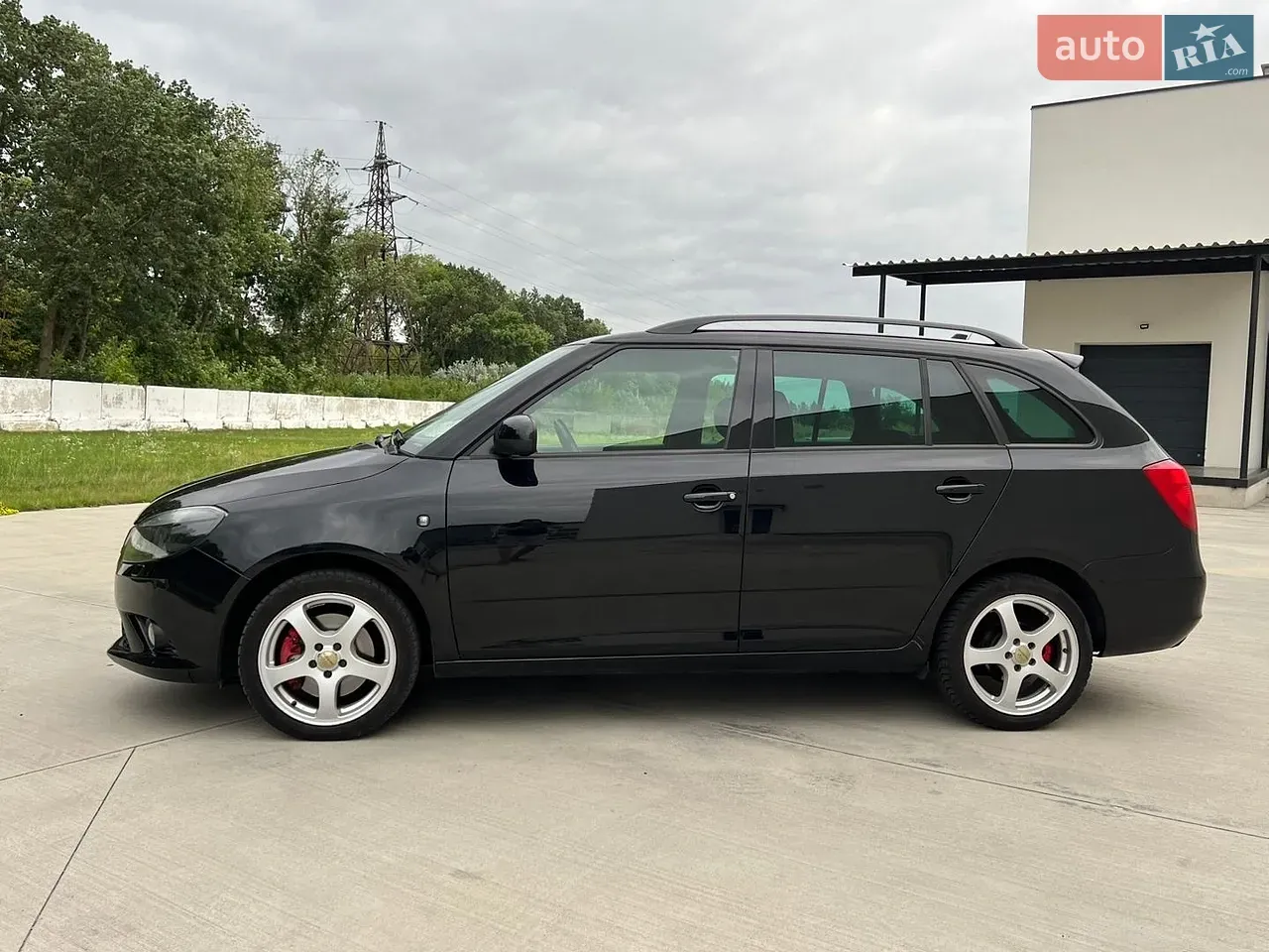 Skoda Fabia 2012 photo 4