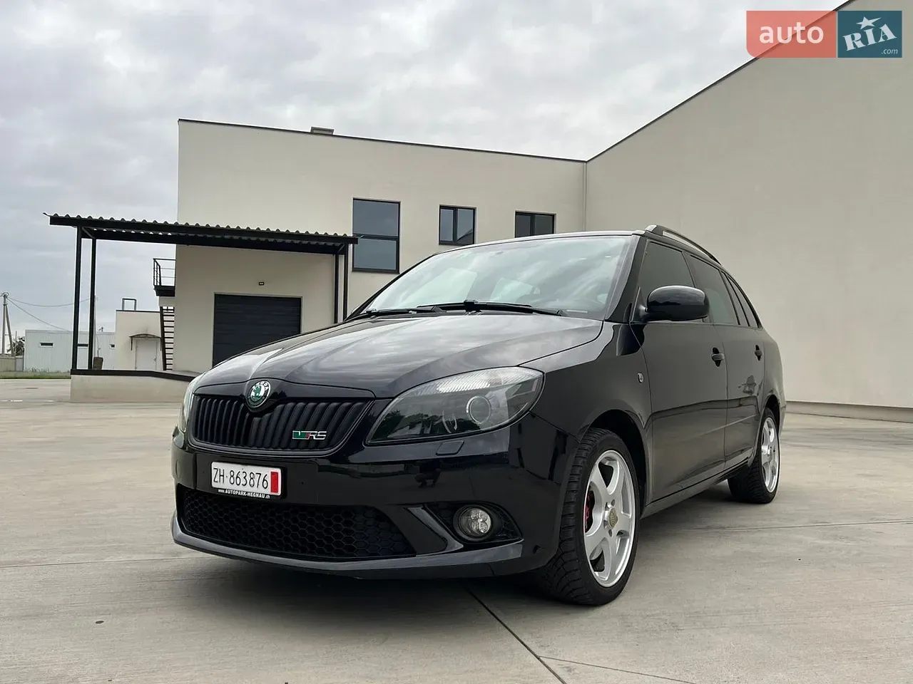 Skoda Fabia 2012 photo 2