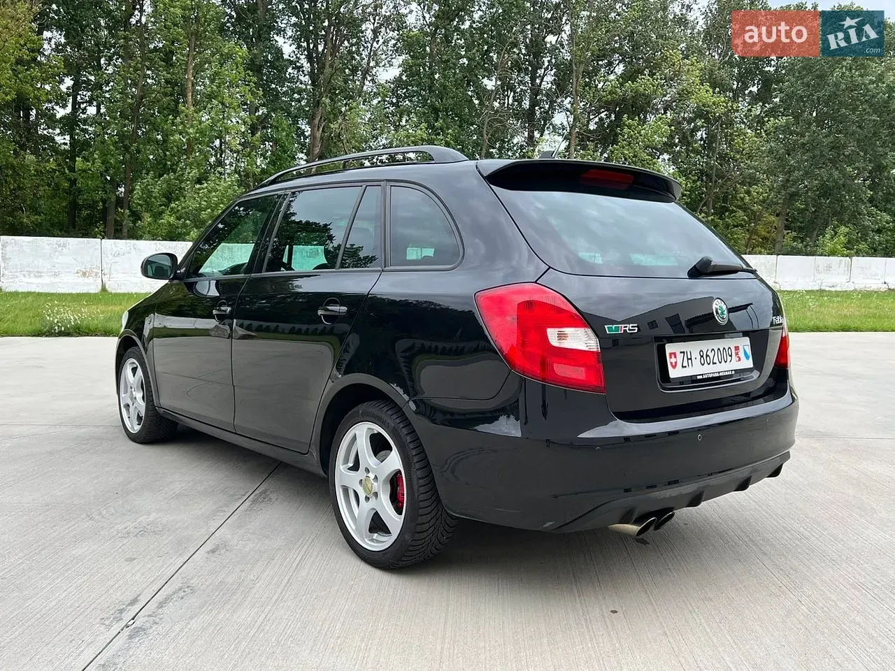 Skoda Fabia 2012 photo 5