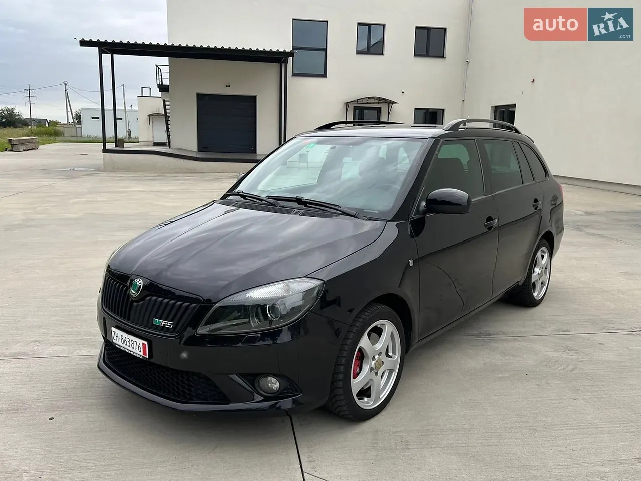 Skoda Fabia 2012 photo 3