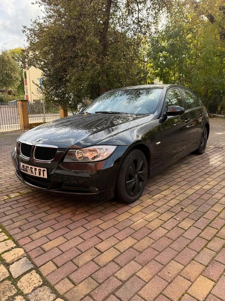 BMW 318I