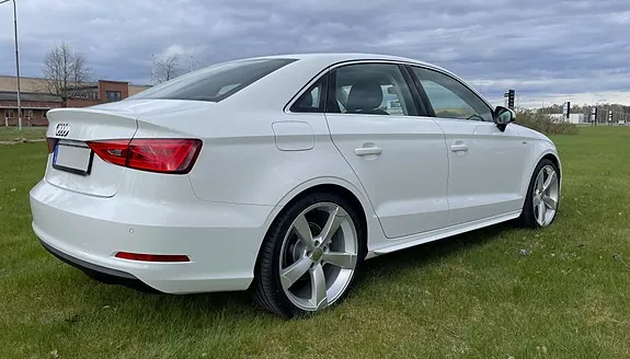 Audi A3 2016 photo 4