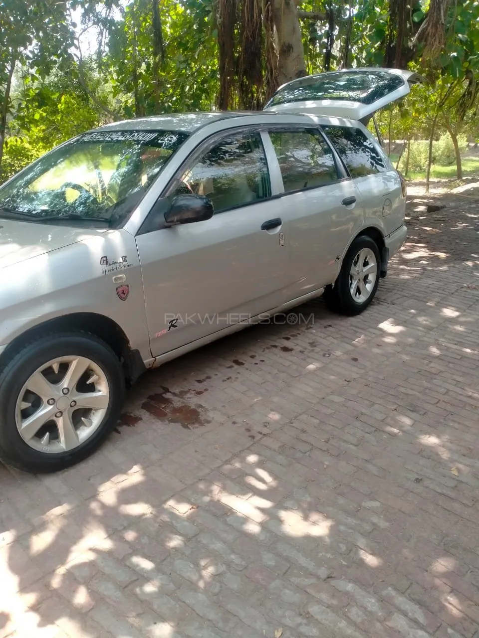 Nissan Ad Van
