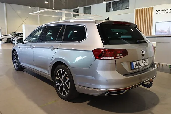 Volkswagen Passat 2022 photo 3
