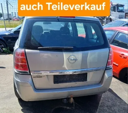 Opel Zafira 2006 photo 2