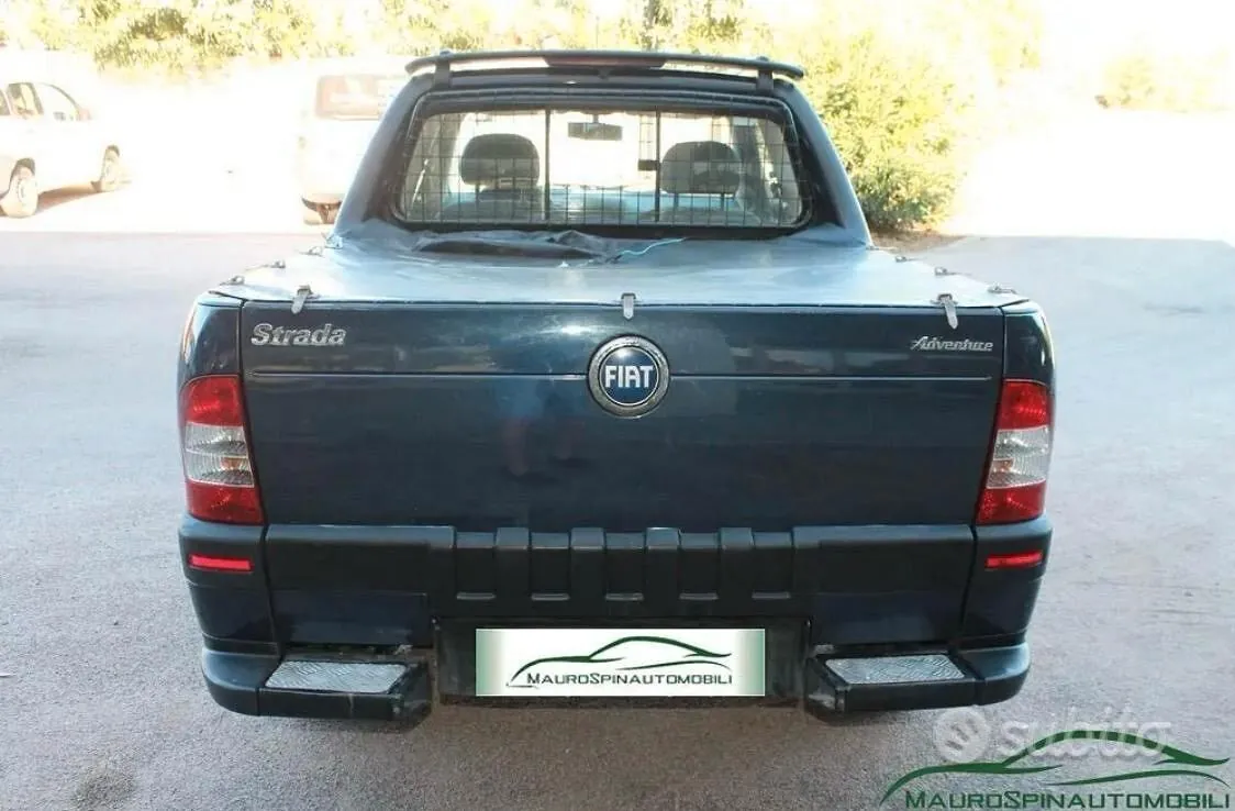Fiat Strada 2006 photo 2