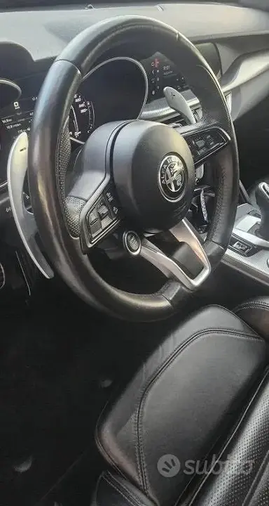 Alfa Romeo Stelvio 2022 photo 5
