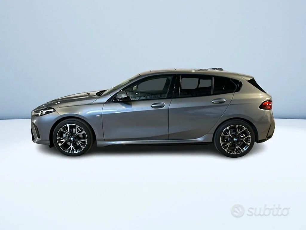 BMW 1 Series 2025 photo 5