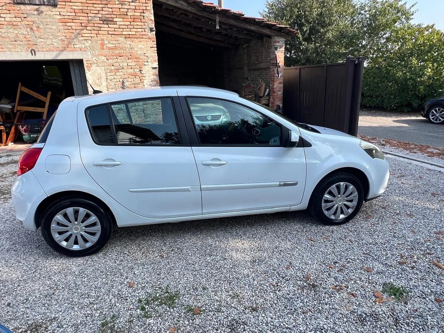Renault Clio 2012 photo 3