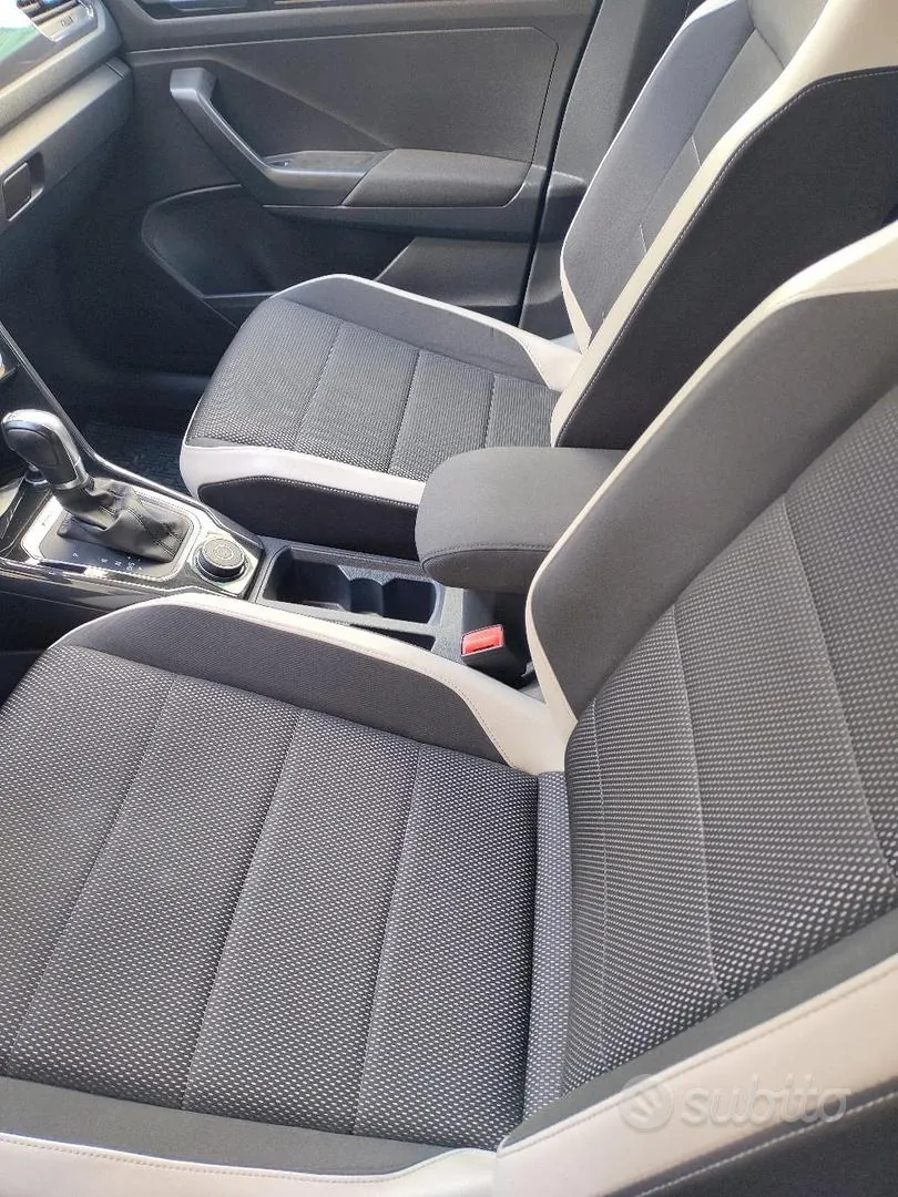 Volkswagen T-Roc 2017 photo 5