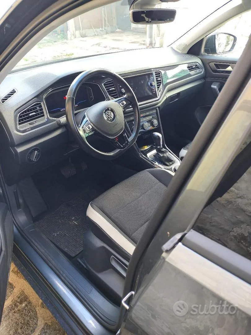 Volkswagen T-Roc 2017 photo 4