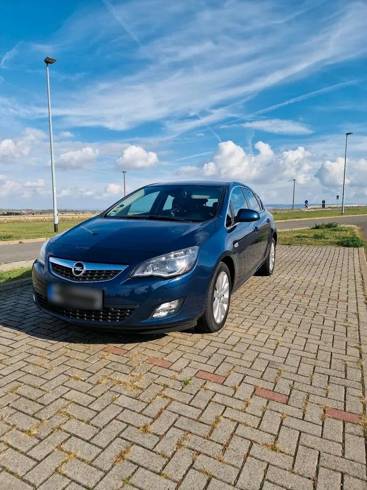 Opel Astra J