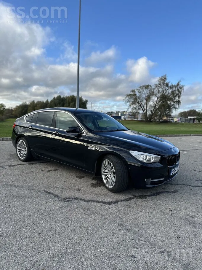 BMW 530D 2009 photo 2