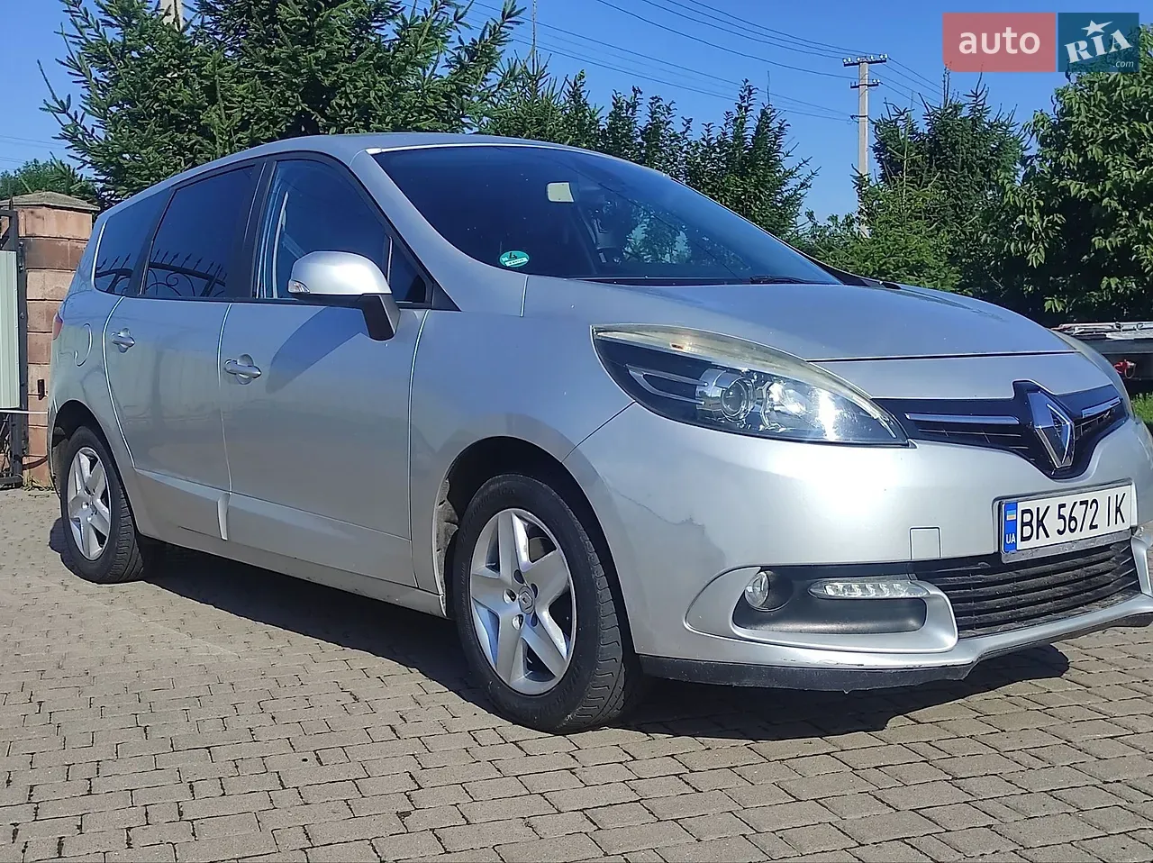 Renault Grand Scenic 2014 photo 2