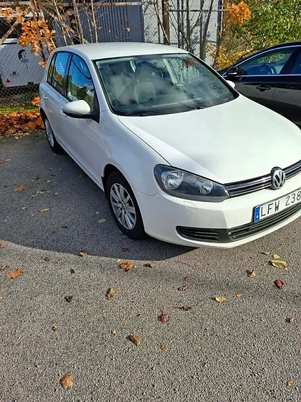 Volkswagen Golf Vi 2011 photo 2