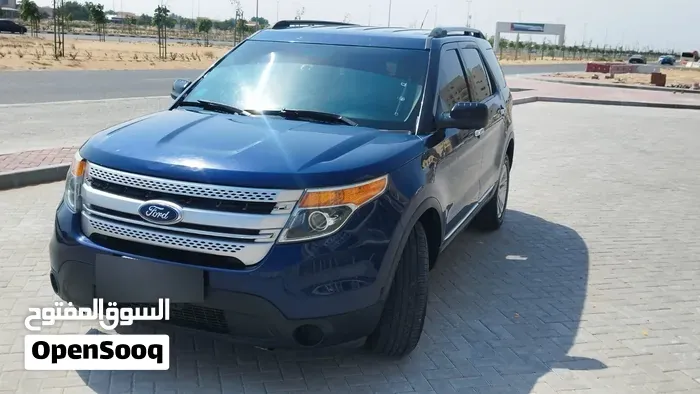 Ford Explorer 2012 photo 2