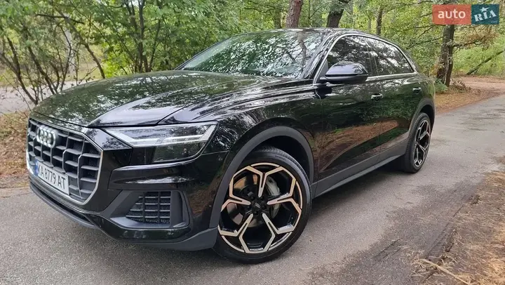 Audi Q8 2020 photo 2