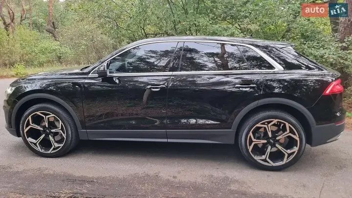 Audi Q8 2020 photo 5