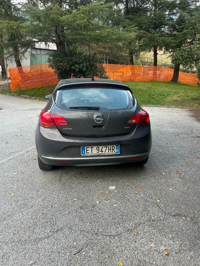 Opel Astra 2014 photo 4