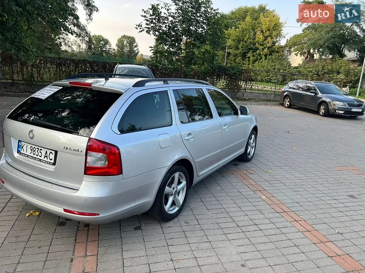 Skoda Octavia 2010 photo 4