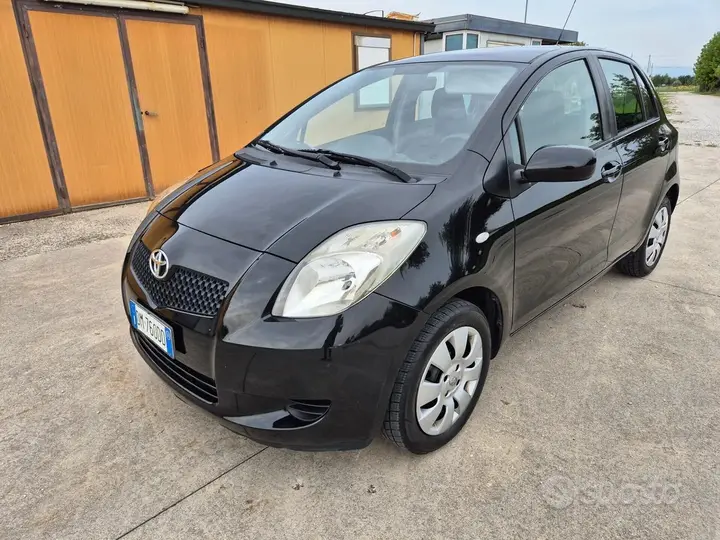 Toyota Yaris 2008 photo 2
