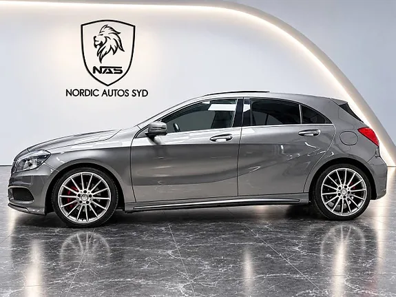 Mercedes-Benz A180 2014 photo 2