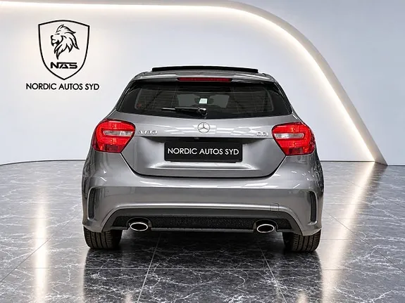 Mercedes-Benz A180 2014 photo 4
