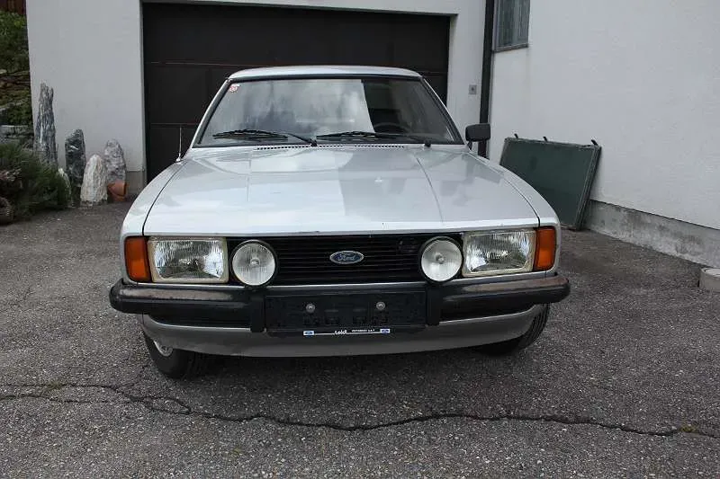 Ford Taunus 1976 photo 3