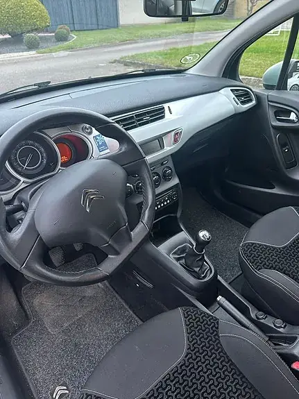 Citroen C3 2011 photo 5