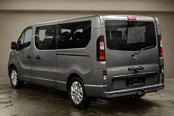 Opel Vivaro 2018 photo 2