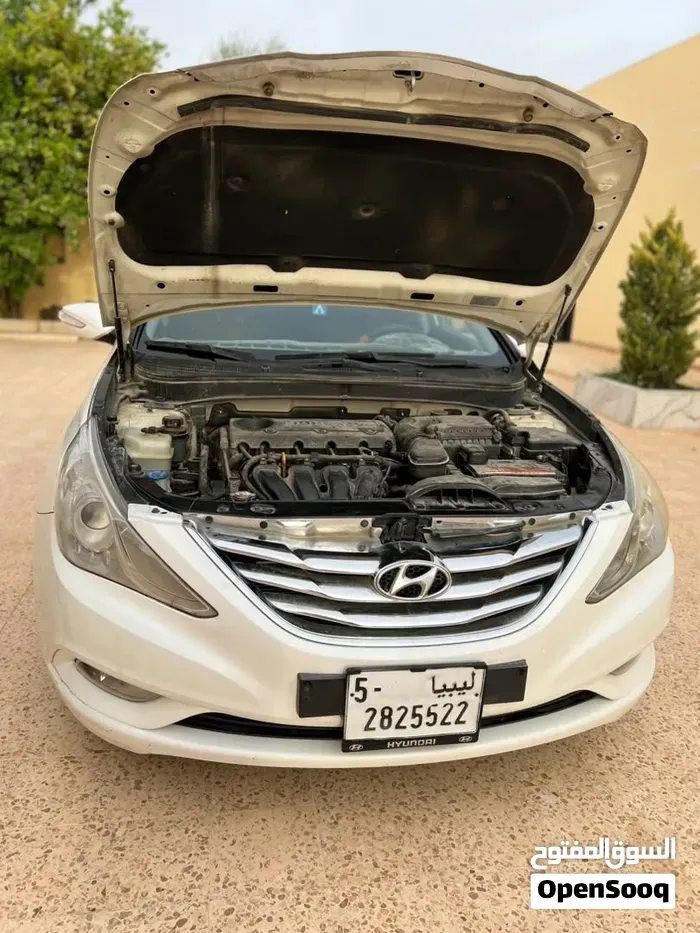 Hyundai Sonata 2011 photo 4