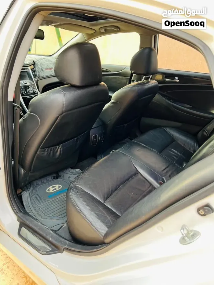 Hyundai Sonata 2011 photo 3