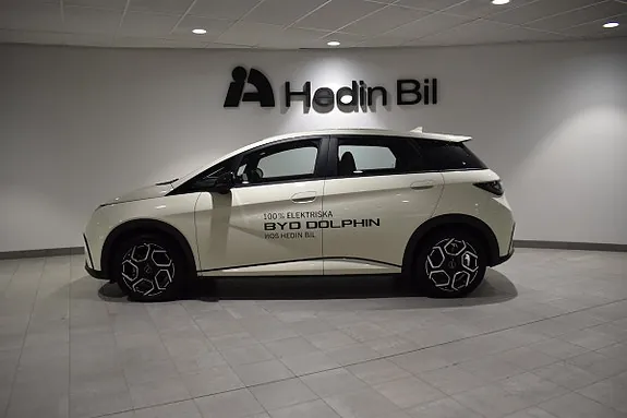 BYD Dolphin 2023 photo 3
