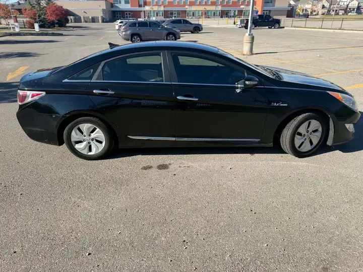 Hyundai Sonata 2013 photo 3