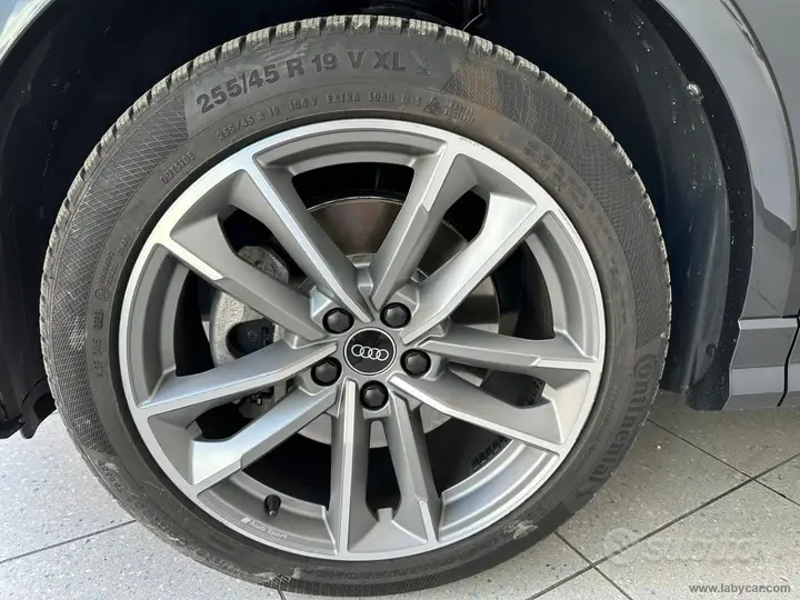 Audi Q3 2022 photo 5