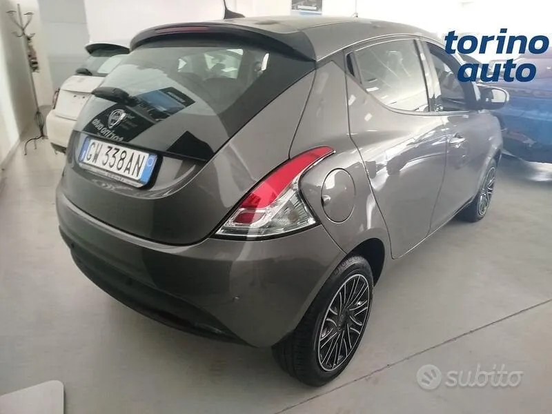 Lancia Ypsilon 2024 photo 3