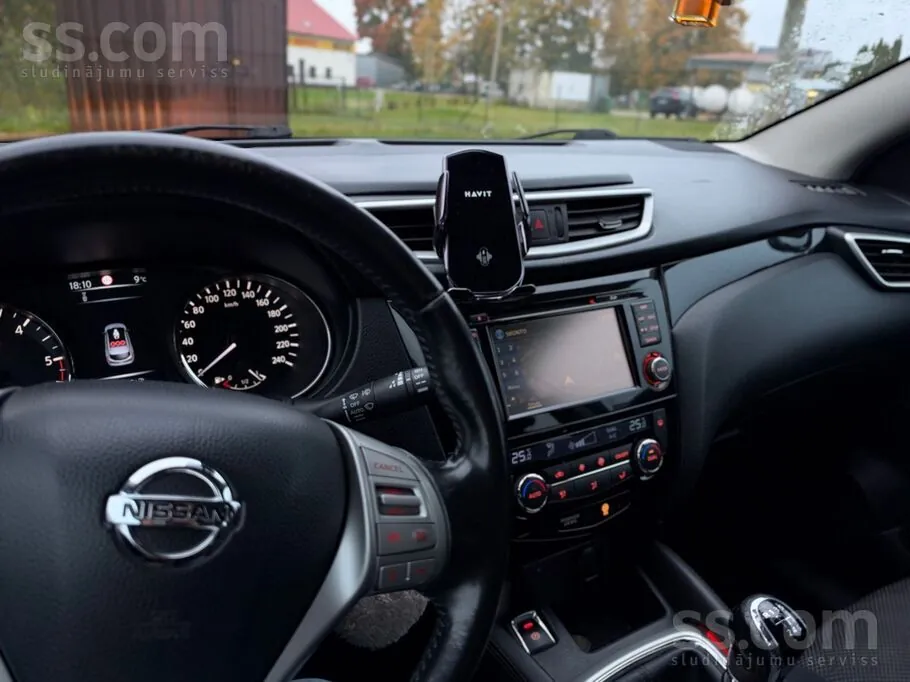Nissan Qashqai 2015 photo 2