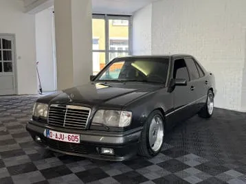 Mercedes-Benz W124