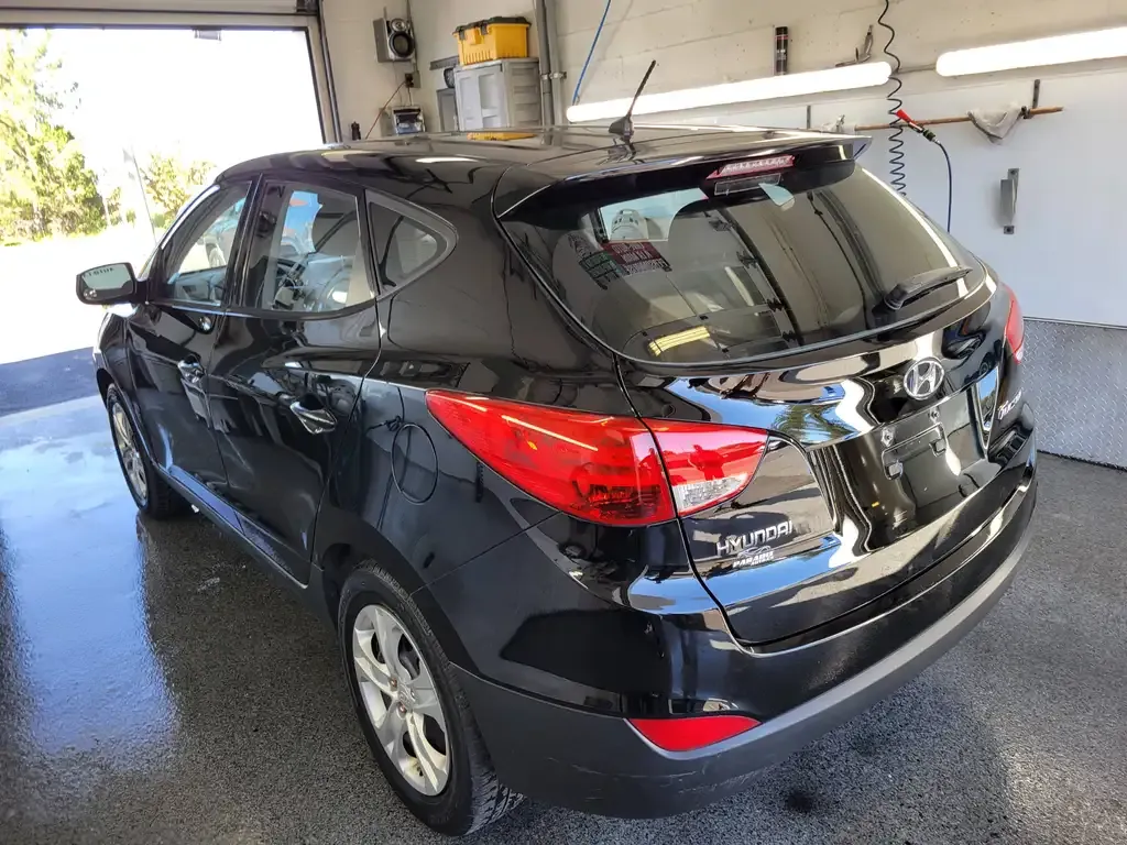 Hyundai Tucson 2012 photo 2