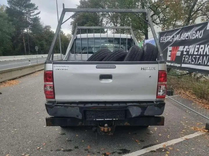 Toyota Hilux 2013 photo 4