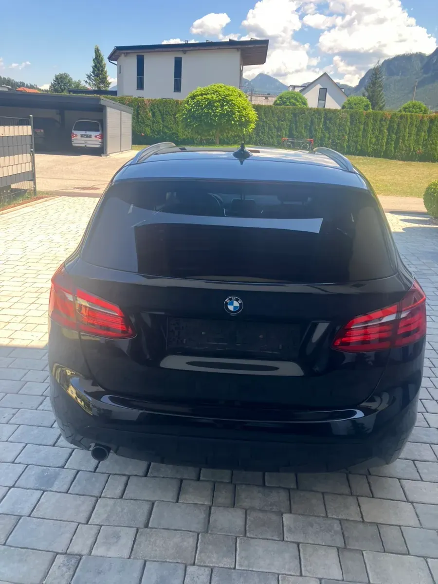 BMW 2 Series 2015 photo 2