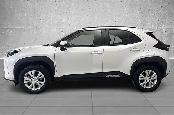 Toyota Yaris Cross 2025 photo 2