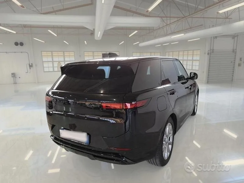 Land Rover Range Rover Sport 2025 photo 4